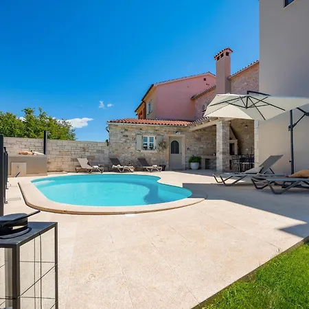 Prázdninový dům Awesome In With Wifi *